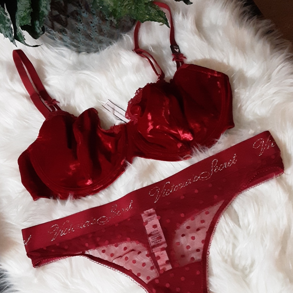 NWT VELVET RUBY RED VELVET BRA AND THONG 36D/MED.